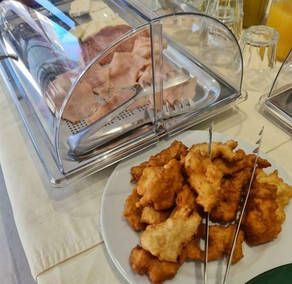 B&b Champagne, Vlore Bay