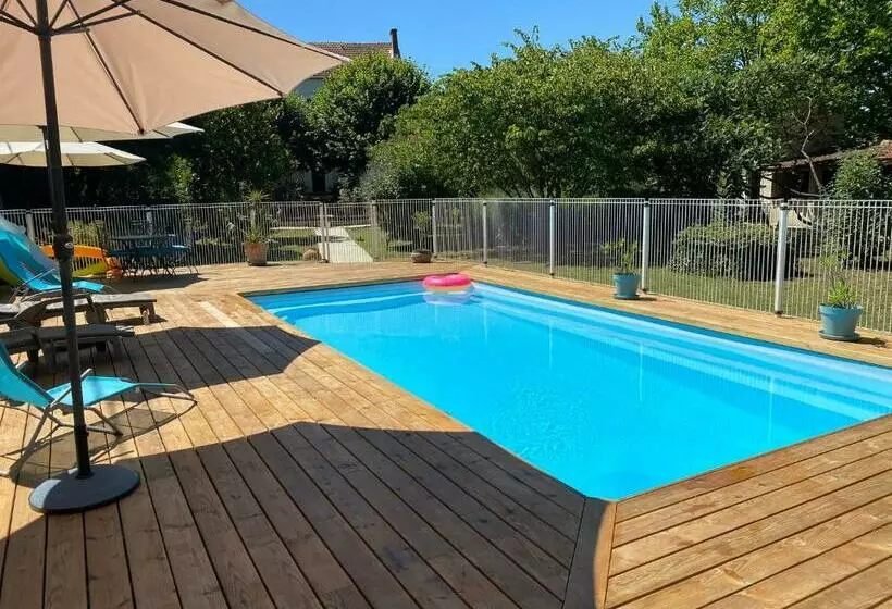 ベッドアンドブレックファースト Le Logis Du Canal