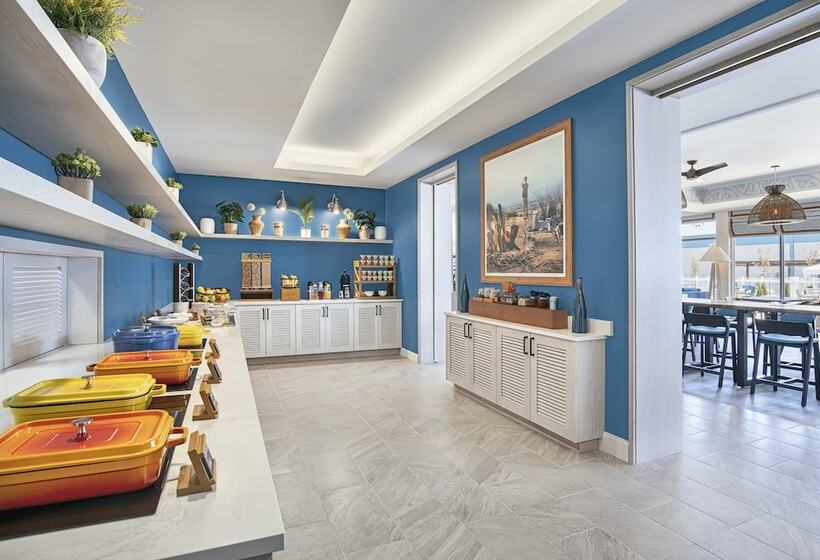 فندق Compass By Margaritaville Medford