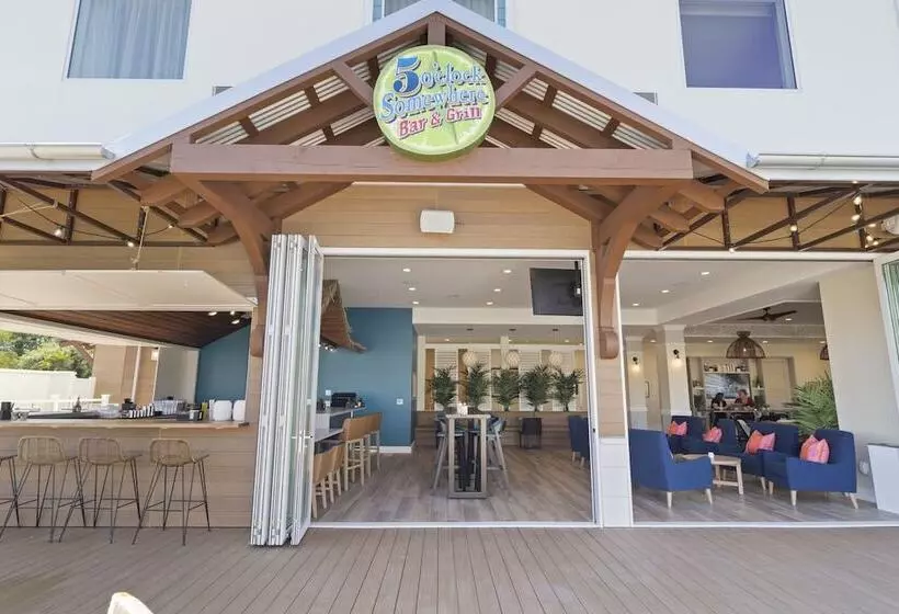 Hotelli Compass By Margaritaville Medford