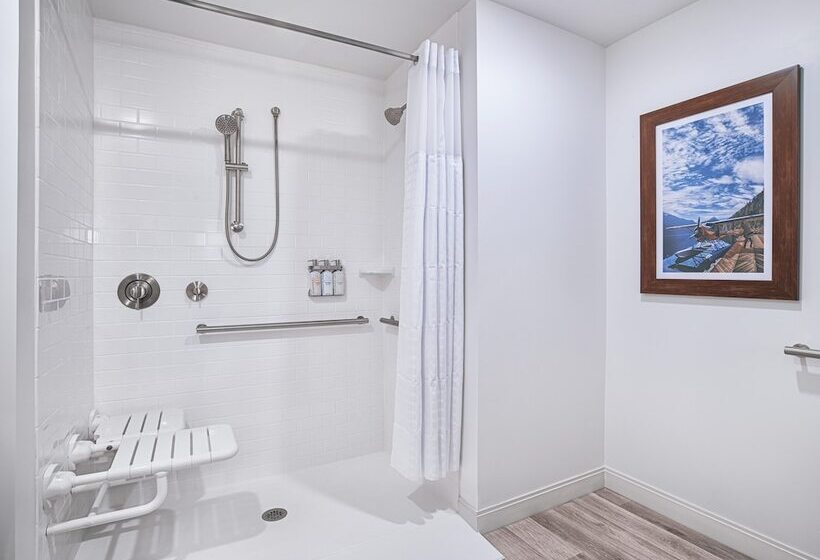 فندق Compass By Margaritaville Medford