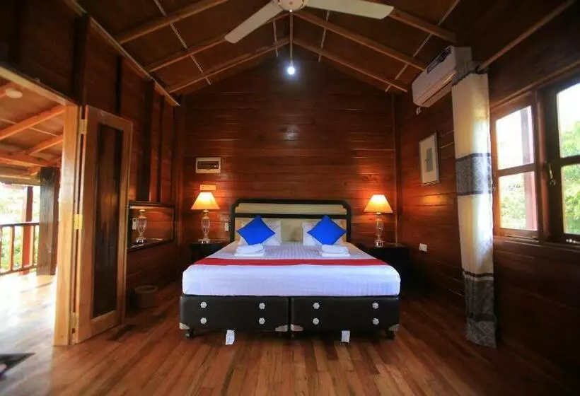 هتل Jungle Hut Resort Sigiriya