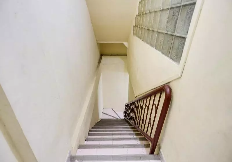 ホテル Oyo 91423 Ringin Pitu 1 Syariah