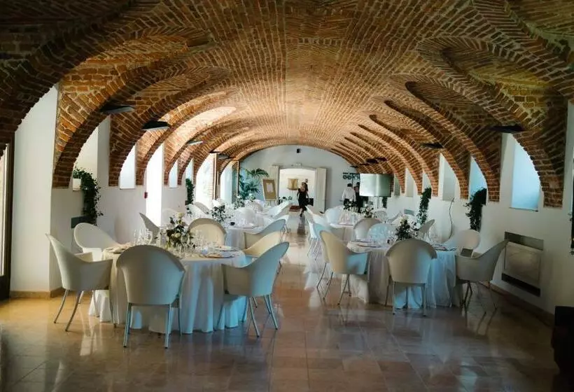 Hotelli Relais Cascina Era