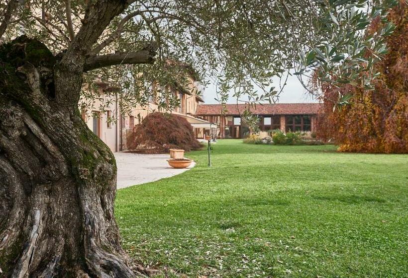 בית מלון כפרי Relais Cascina Era