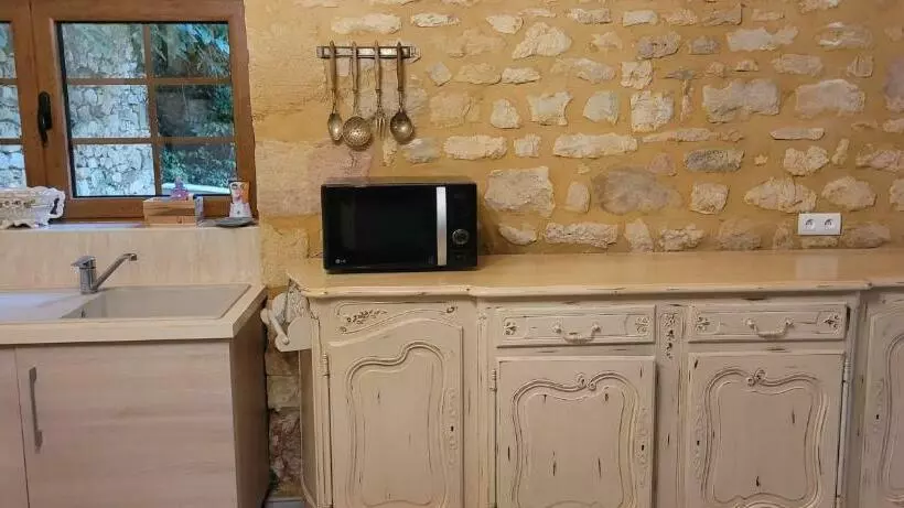 ペンション La Grange, Le Domaine De Brugal