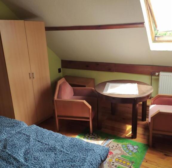 膳宿费 Penzion U Lípy