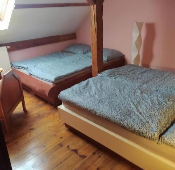 膳宿费 Penzion U Lípy