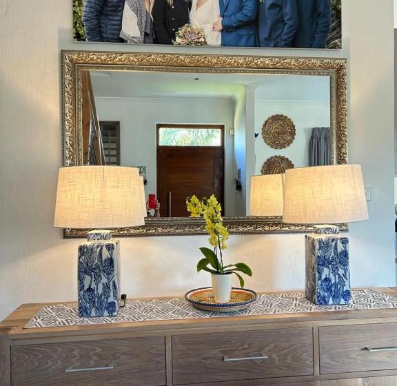 פנסיון Tree Aloe Guest House