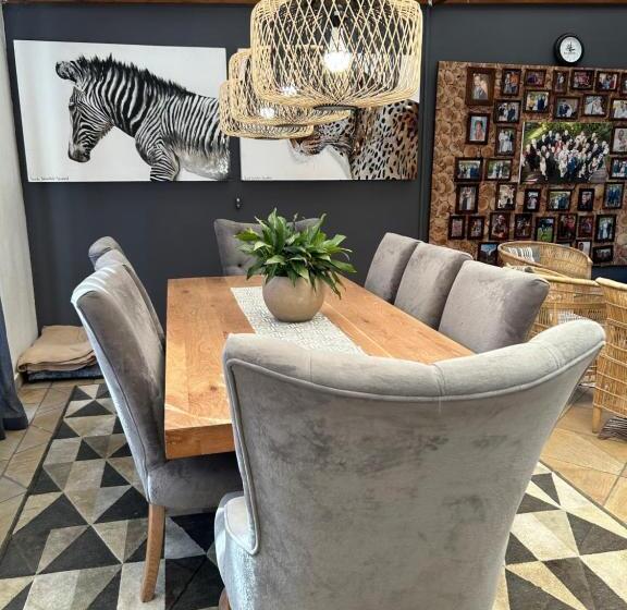 פנסיון Tree Aloe Guest House