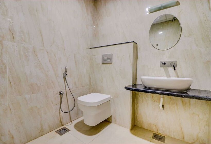 Fabhotel Premium Kashi