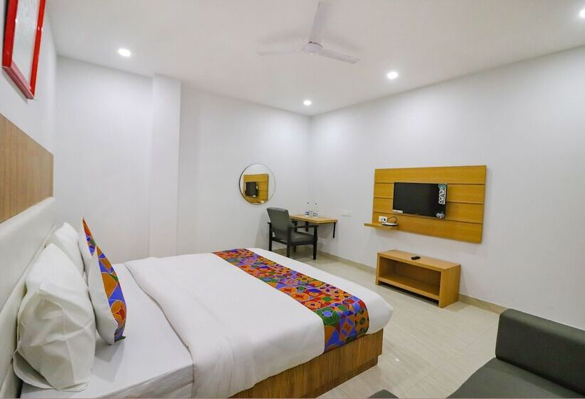 Fabhotel Premium Kashi