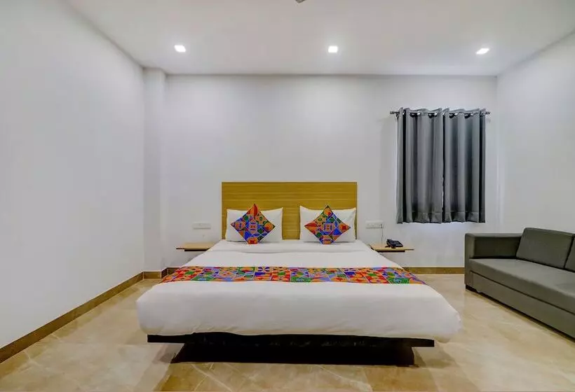 Fabhotel Premium Kashi