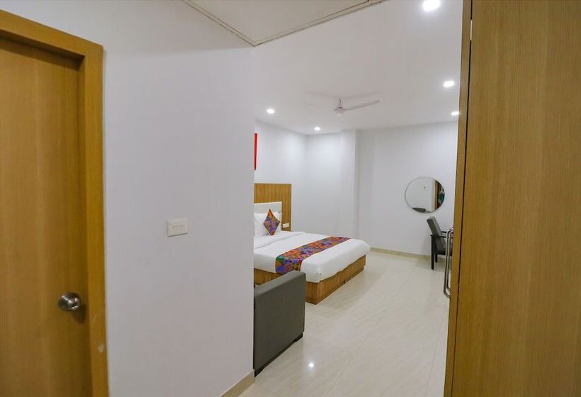 Fabhotel Premium Kashi