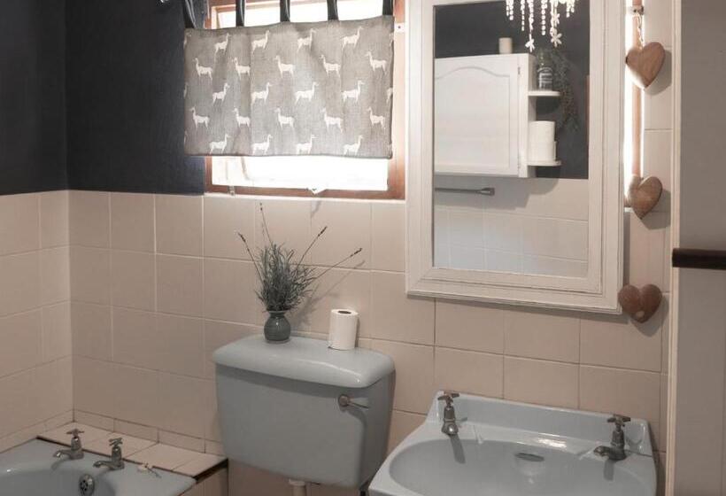 בית מלון כפרי Milkwoodbend Farm Resort