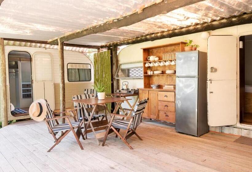 בית מלון כפרי Milkwoodbend Farm Resort