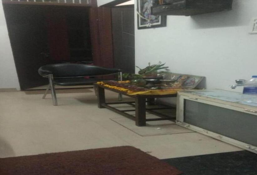 فندق Oyo 86421 Syham Leelas