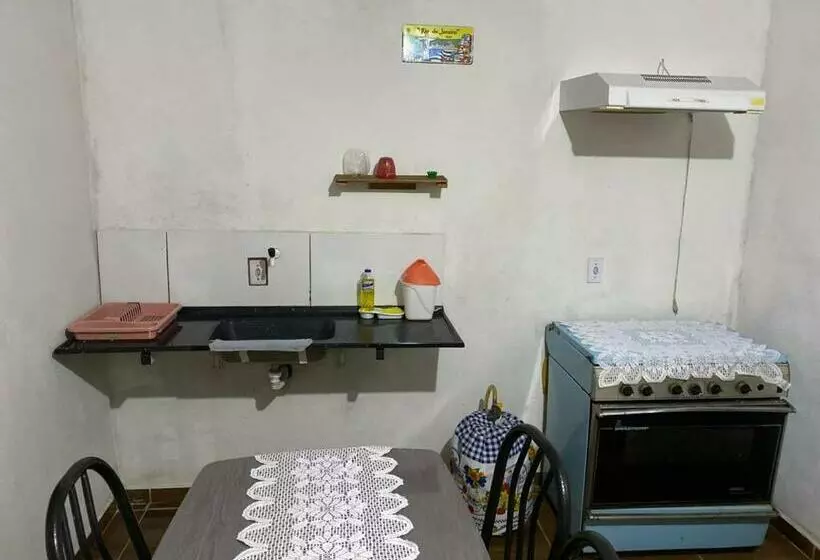 ホテル Pousada Sitio Do Terrão A 500 Metros Da Br 040 E A 10 Minutos Da Prainha