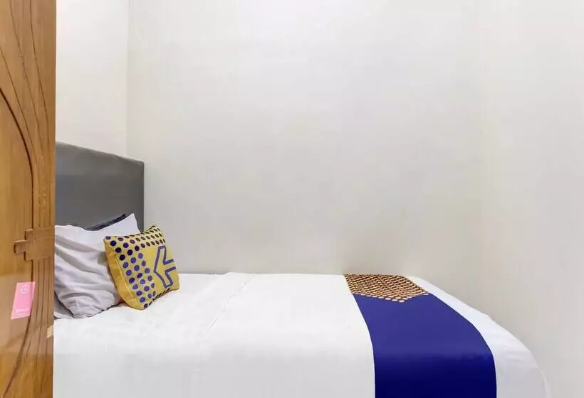 Hotelli Spot On 91374 Asia Stay Semarang Syariah