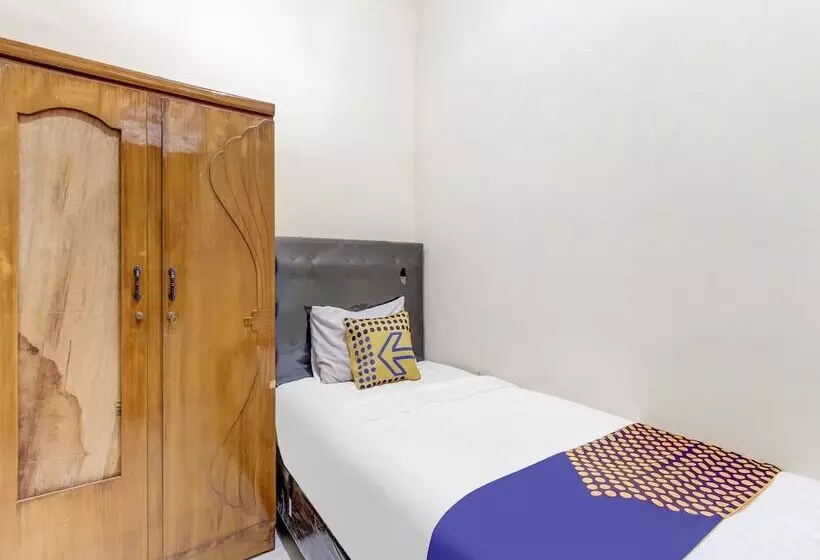 Hotelli Spot On 91374 Asia Stay Semarang Syariah