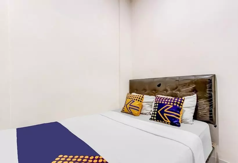 Hotelli Spot On 91374 Asia Stay Semarang Syariah