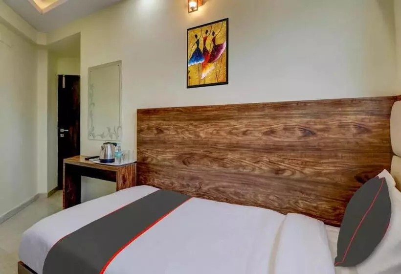 هتل Super Collection O Karthika Residency