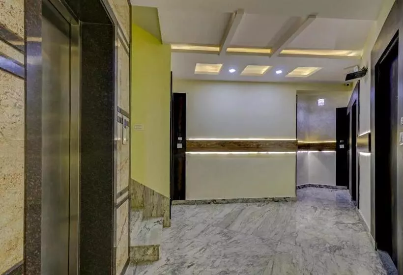 هتل Super Collection O Karthika Residency