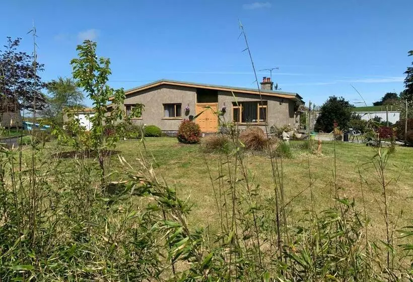 ペンション Roadside House