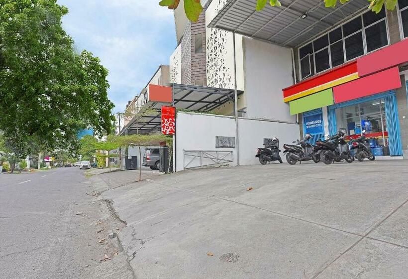 호텔 Oyo 91351 87 Guest House