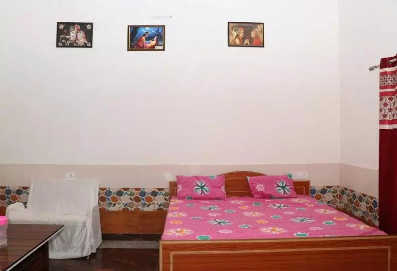 Hotelli Pop Angoori Farm House