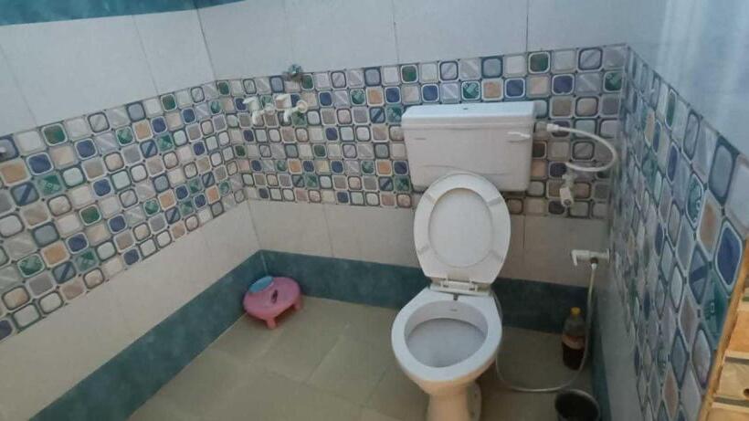 בית מלון כפרי Pop Angoori Farm House