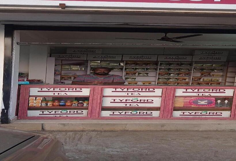 호텔 Spot On Maclena Lodges