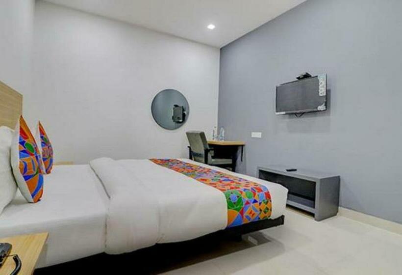 Fabhotel Premium Kashi