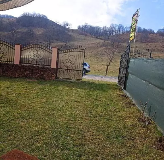 ペンション Popasul Drumețului Transfăgărășan