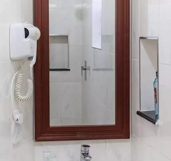 پانسیون Prideinn Express Nyali 1