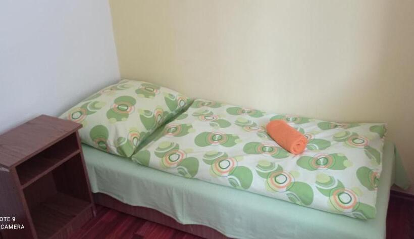 פנסיון Salatín