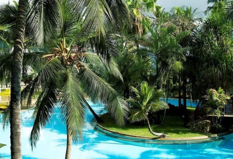 پانسیون Sarova Whitesands Beach Resort And Spa With Beautiful View