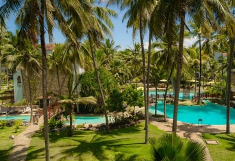 پانسیون Sarova Whitesands Beach Resort And Spa With Beautiful View