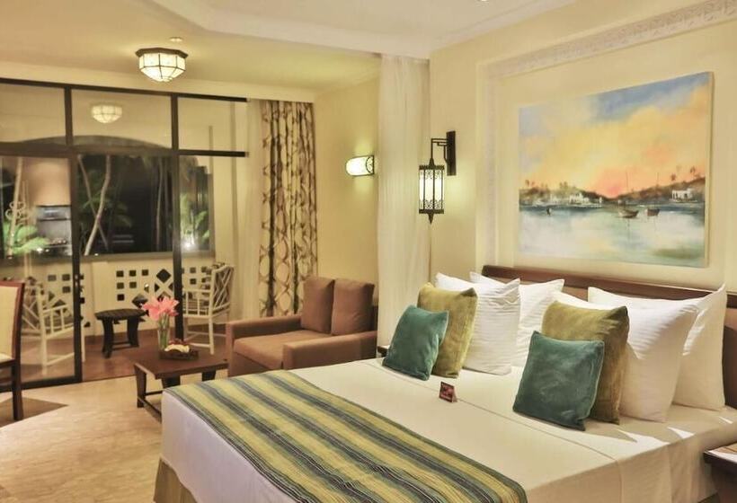 پانسیون Sarova Whitesands Beach Resort And Spa With Beautiful View