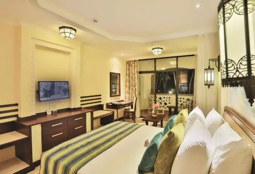 پانسیون Sarova Whitesands Beach Resort And Spa With Beautiful View