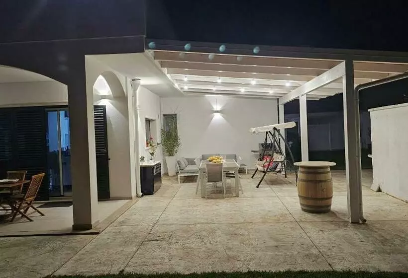 ペンション Villa Alfi