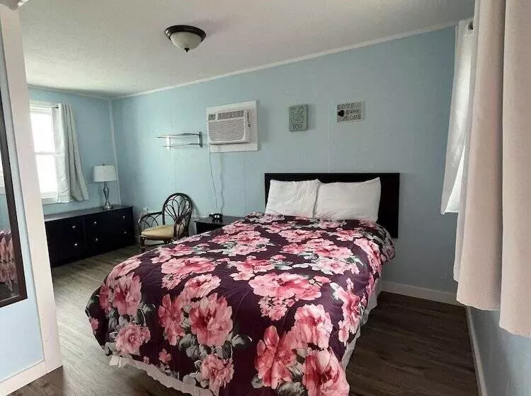 Pete S Lakefront Motel, Llc