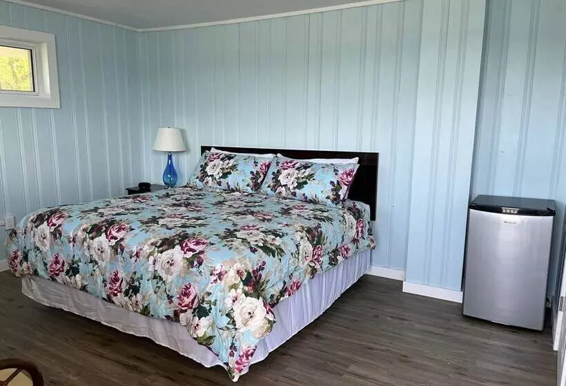 Pete S Lakefront Motel, Llc