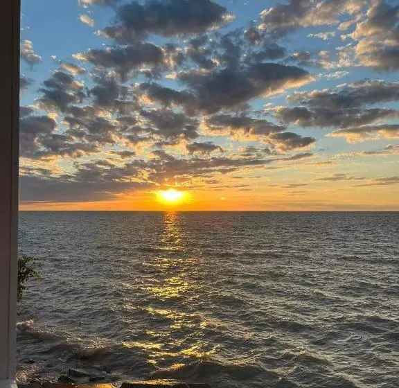 Pete S Lakefront Motel, Llc