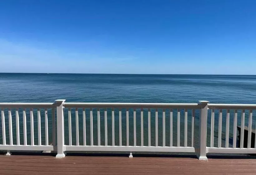 Pete S Lakefront Motel, Llc