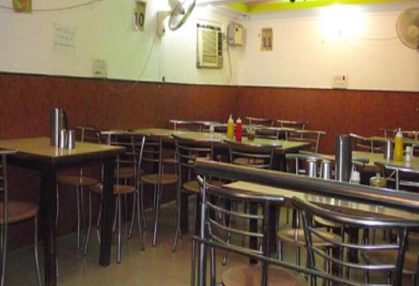 Purohit Lodge B&b By Stayapart