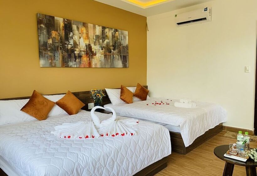 هتل Valentino Homestay