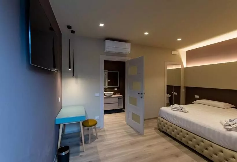 Aamiaismajoitus (B&B) Divino Rooms Deluxe