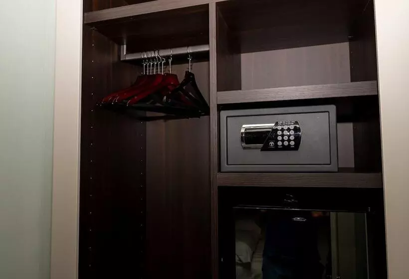 Aamiaismajoitus (B&B) Divino Rooms Deluxe