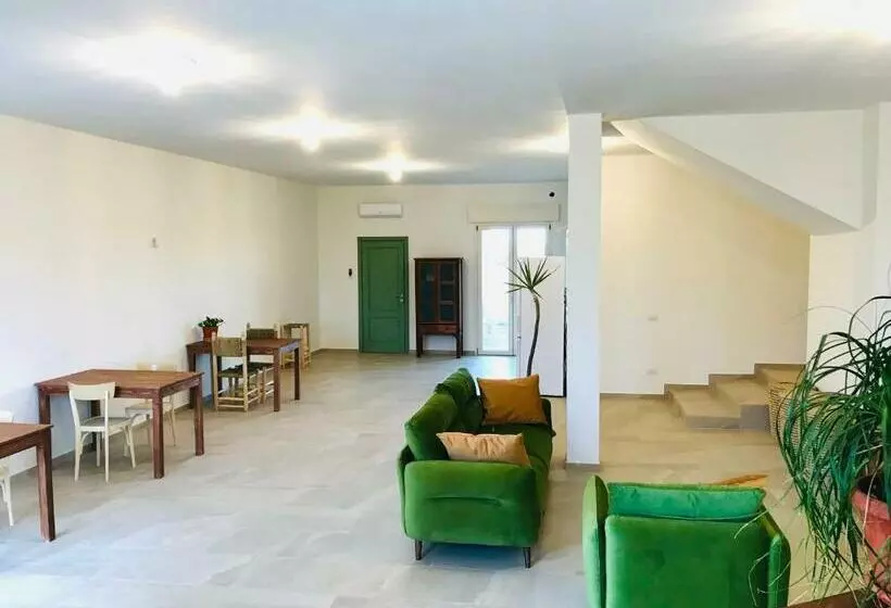 ベッドアンドブレックファースト Vèlia